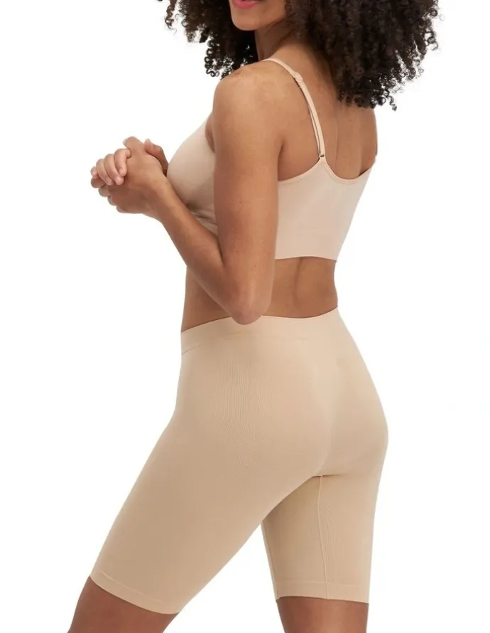 Jockey Skimmies Long Short in Light