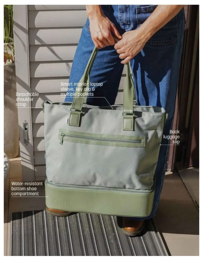 Kadi The Long Weekender in Olive