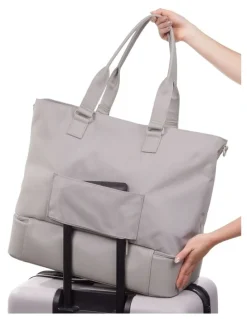 Kadi The Long Weekender in Pebble