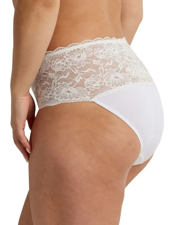Kayser Cotton & Lace Full Brief in White