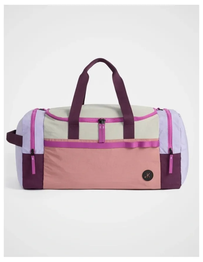 kikki.K Play Overnight Bag in Raspberry