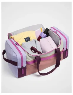 kikki.K Play Overnight Bag in Raspberry