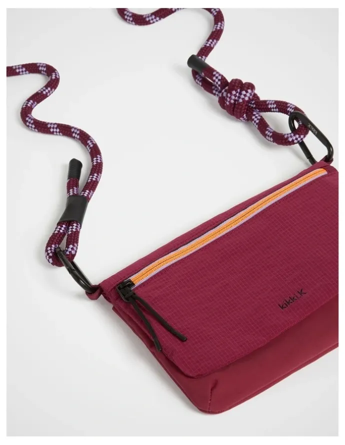 kikki.K TREK. Pouch Crossbody Ripstop in Cherry