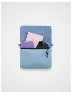 kikki.K TREK. Pouch Crossbody in Cloud
