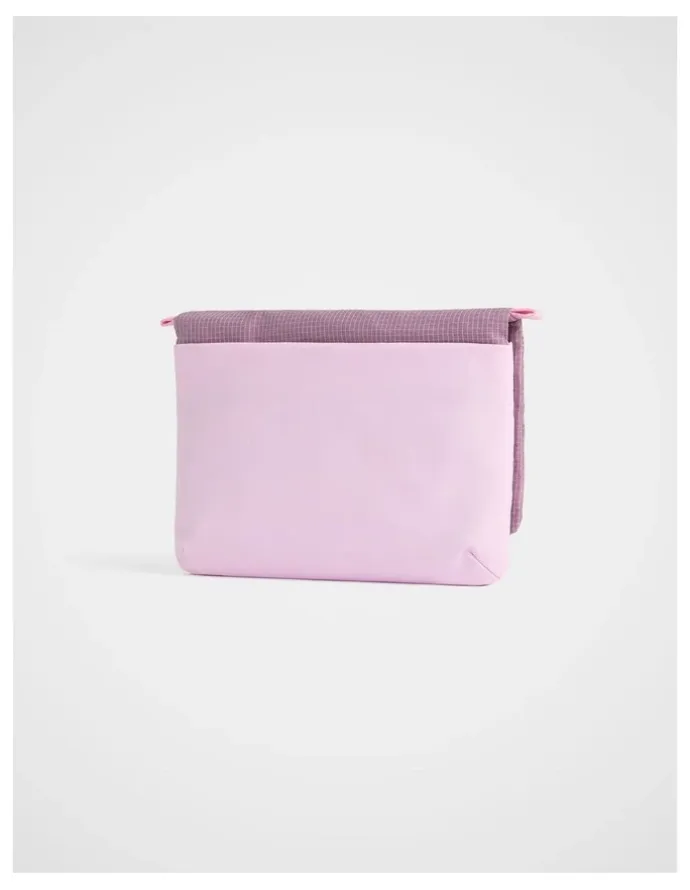 kikki.K TREK. Pouch Crossbody Sugar