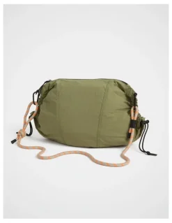 kikki.K Trek. Sling Bag in Moss