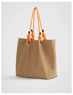 kikki.K TREK. Tote Bag in Camel