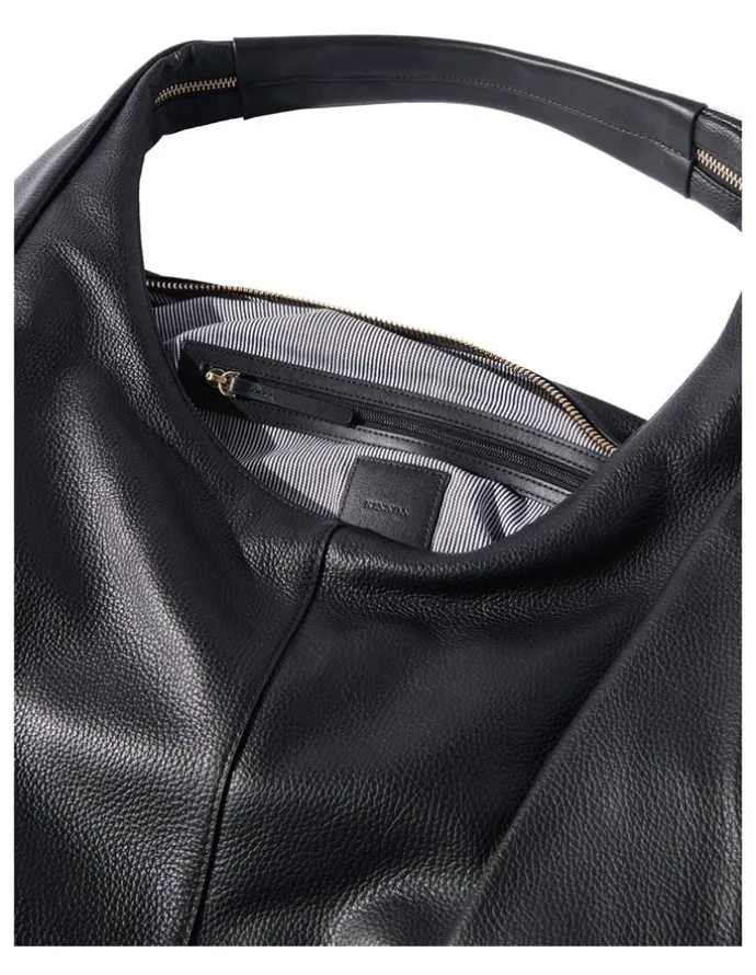 Kinnon Amelia Travel Weekender Bag in Black