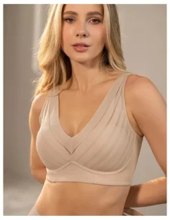 Leonisa Daily Side & Back Smoothing V Neck Wirefree Bra