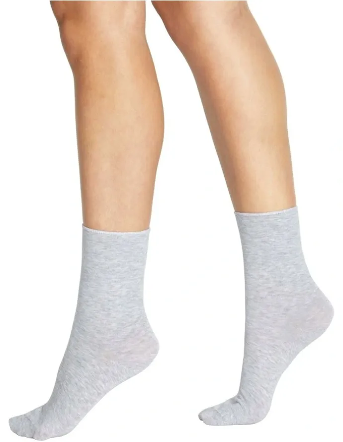 Levante Comfort Top Crew Length Socks in Grey Marle