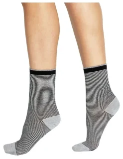Levante Lina Fine Stripe Crew Sock in Black