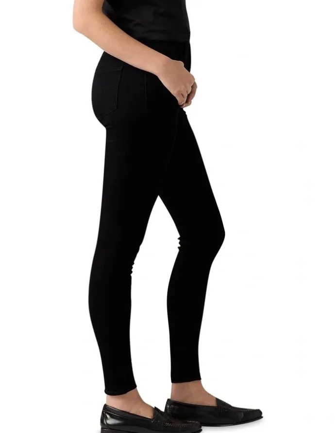 Levi's 720 High-Rise Super Skinny Jeans in Black Squared