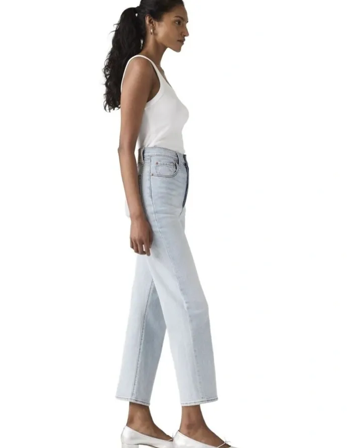 Levi's Ribcage Straight Ankle Jeans in Filter Her