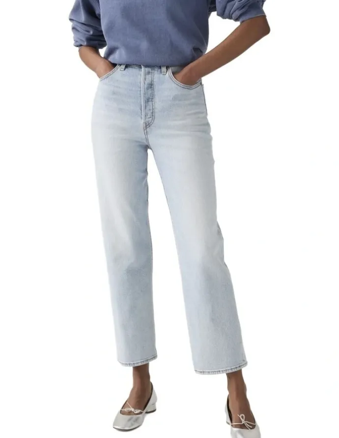 Levi's Ribcage Straight Ankle Jeans in Filter Her