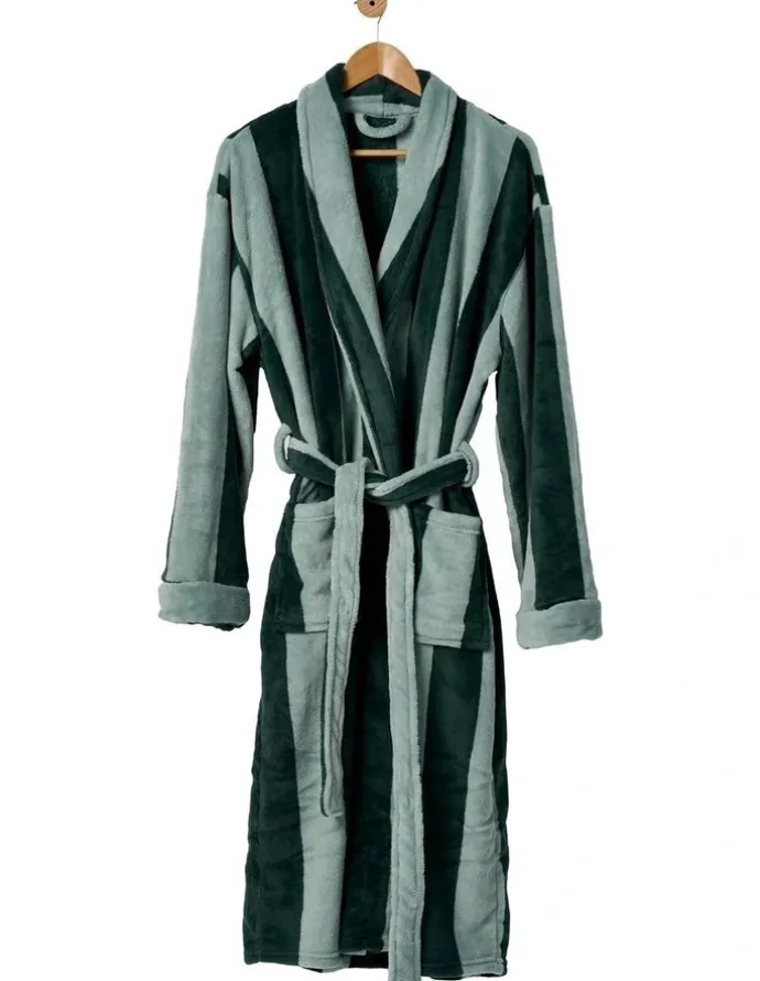 Linen House Plush Ocean City Robe in Forest