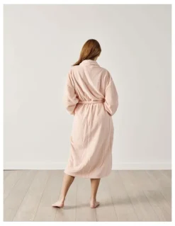 Linen House Plush Robe in Pink