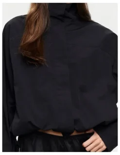 Lioness Shoreline Windbreaker in Black
