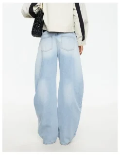 Lioness Horseshoe Jeans in Blue