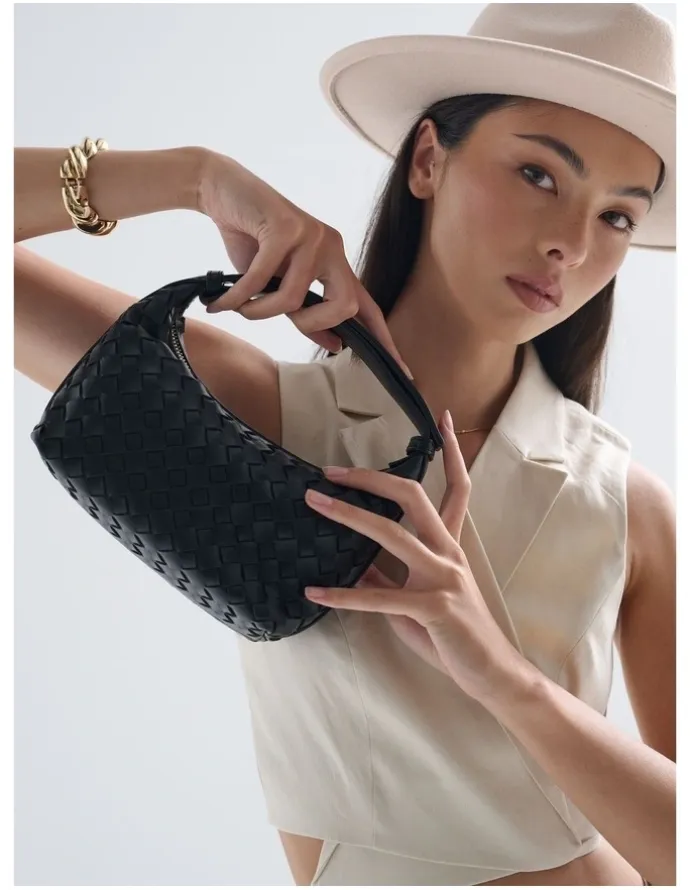 Lustre & Sage Cleo Woven Handbag - Black