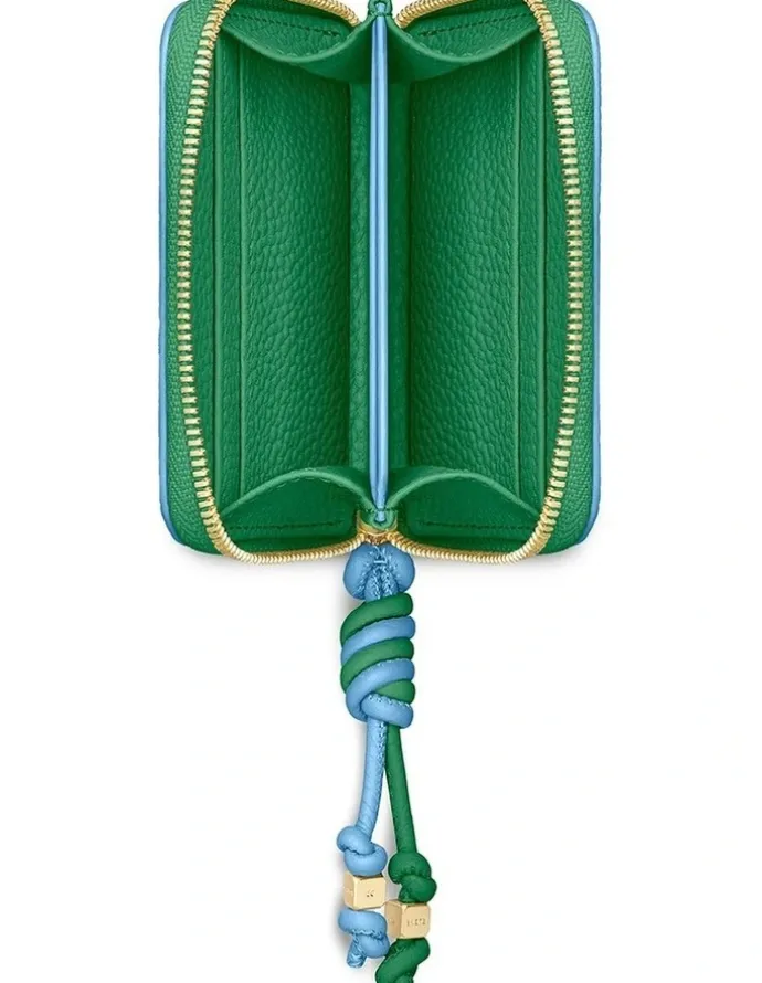 MAISON de SABRÉ The Zip Wallet in Sky Emerald