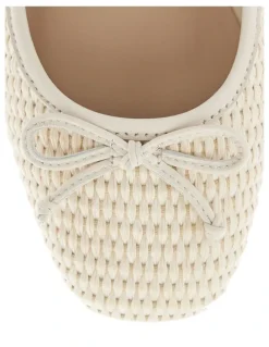 Marcs Tandem Ballet Flats in Ivory Raffia