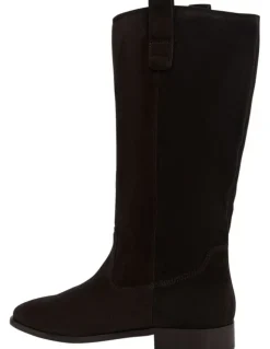 Marcs Titan Boots in Chocolate Suede