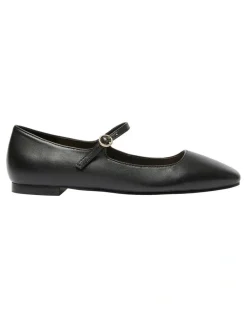 Marcs Tottie Flat Shoes in Black Leather