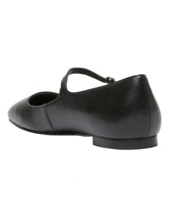 Marcs Tottie Flat Shoes in Black Leather
