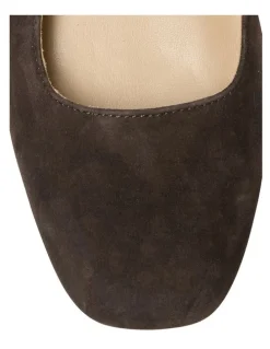 Marcs Tottie Flat Shoes in Chocolate Suede