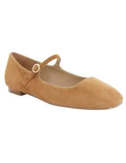 Marcs Tottie Flat Shoes in Tan Suede