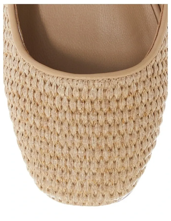 Marcs Tottie Flat Shoes in Natural Raffia