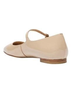 Marcs Tottie Flat Shoes in Nude Patent Leather