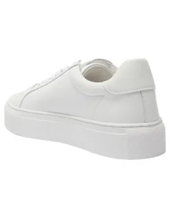 Marcs Trio Leather Sneakers in White