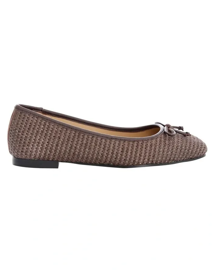 Marcs Tandem Ballet Flats in Chocolate Raffia