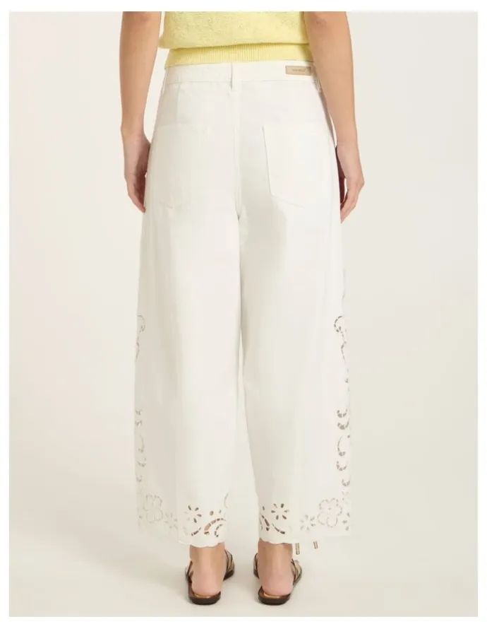 Marcs Viola Broderie Barrel Leg Jean in White
