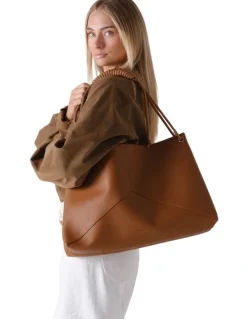 Mocha Lina Knotted Shoulder Bag in Tan
