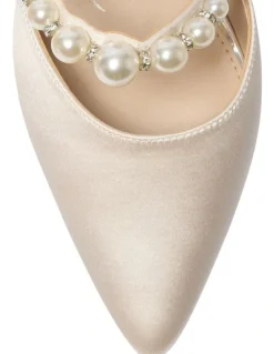 Nina Blair Heeled Shoes in Ivory