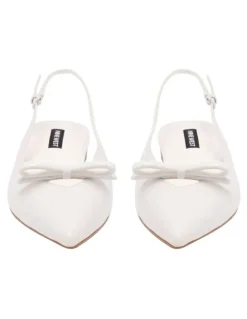 Nine West Lonzza Flat in White