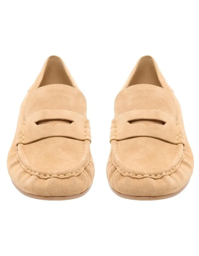 Nine West Rasco Loafer in Natural
