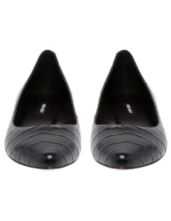 Nine West Speakup Flats