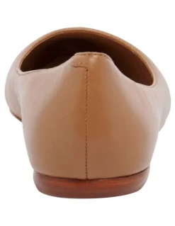 Nine West Speakup Flats