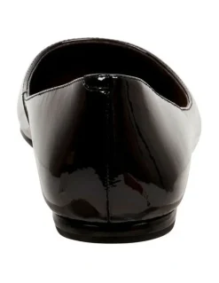 Nine West Speakup Flats