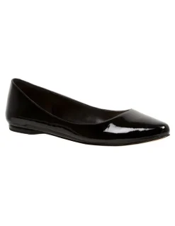 Nine West Speakup Flats