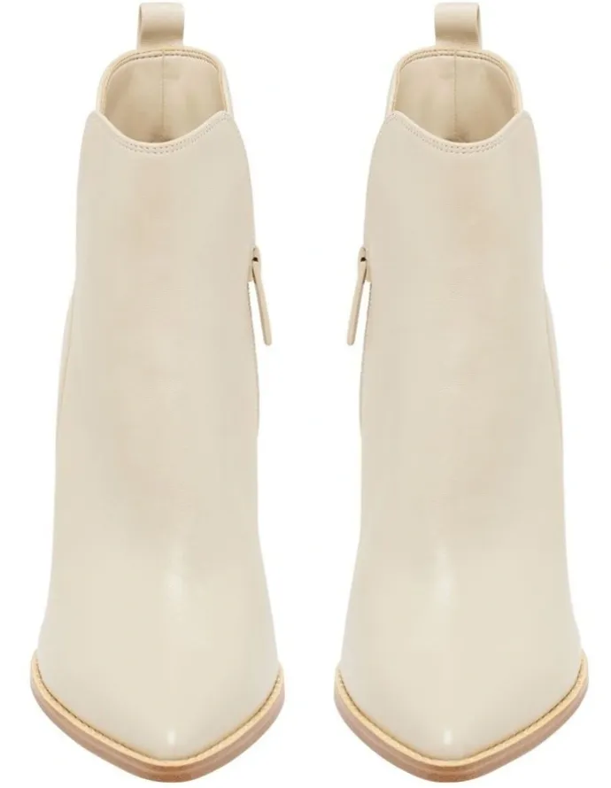 Nine West Birds Ankle boot in Ivory