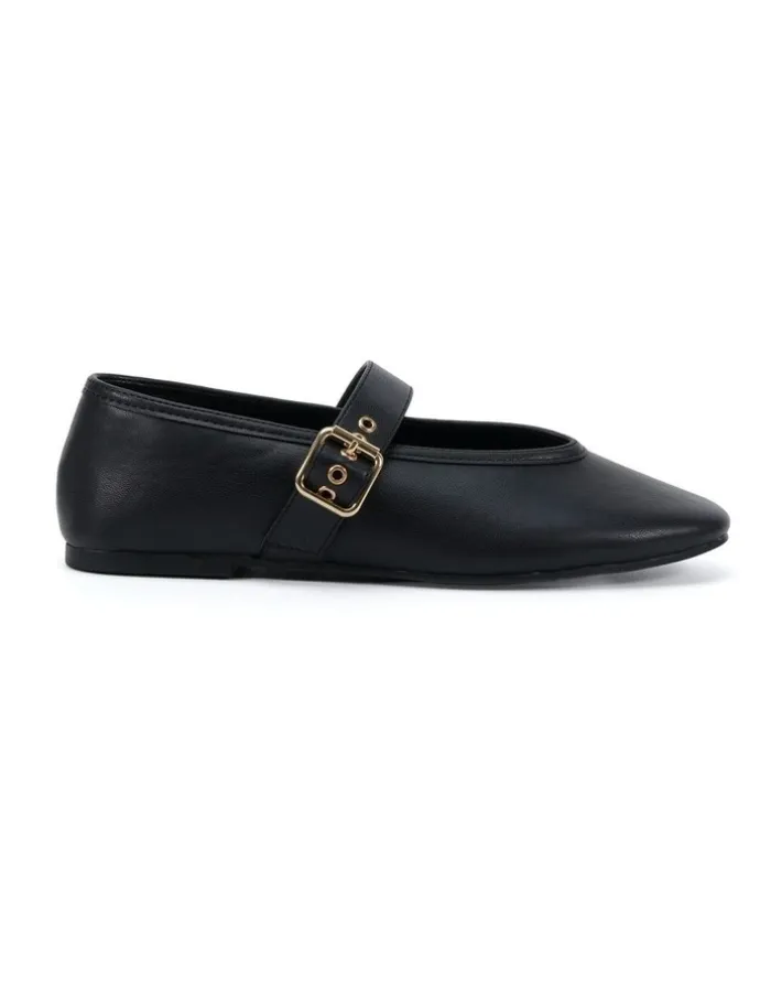 Novo Shoes Cade Ballet Flats in Black Smooth