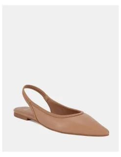 Novo Shoes Cassey Ballet Flats in Camel