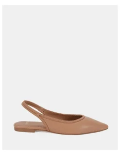 Novo Shoes Cassey Ballet Flats in Camel