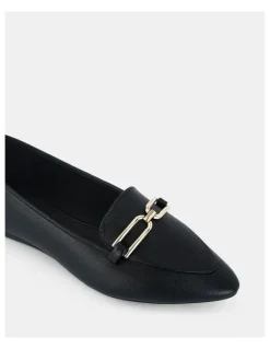 Novo Shoes Cremona Loafer Flats in Black