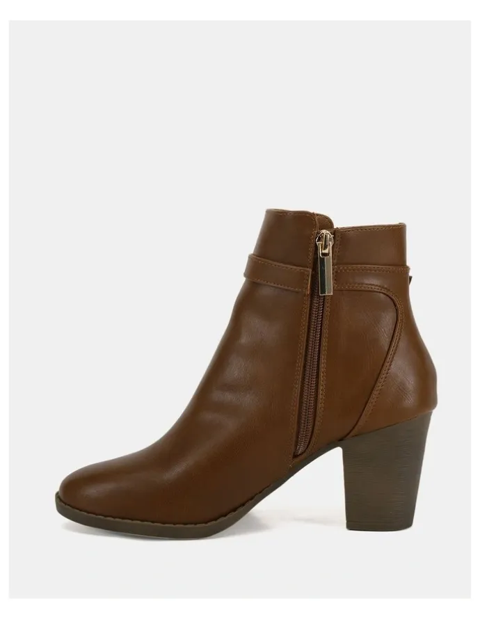 Novo Shoes Joycie Ankle Boots in Brown