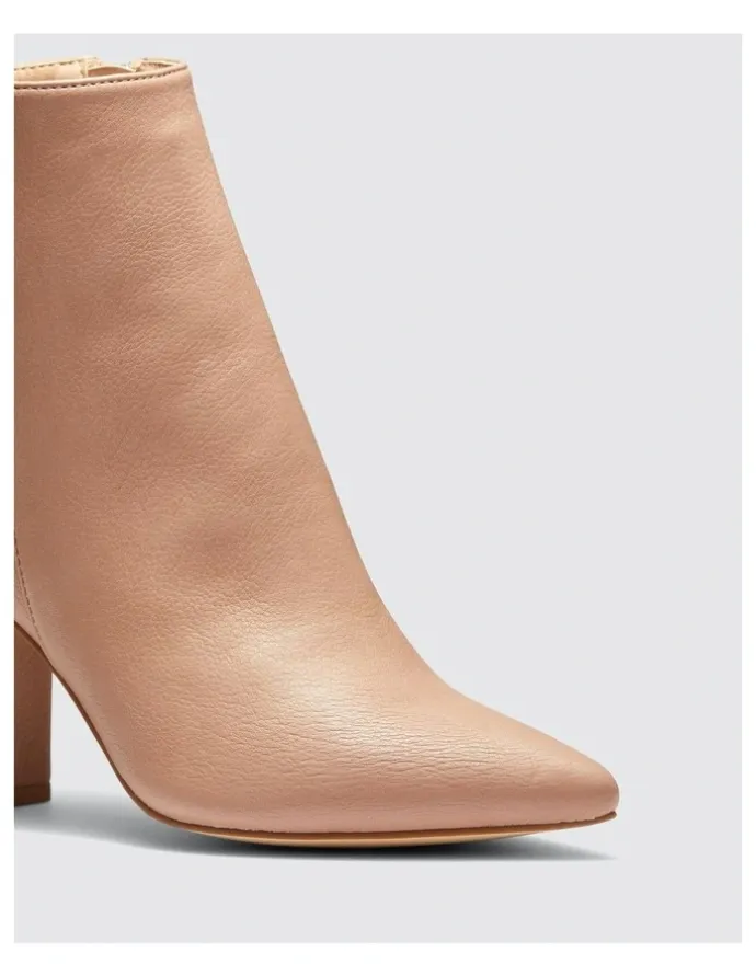 Novo Shoes Kaesha Boot in Almond